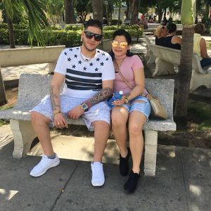 Meet your Posher, Hillary